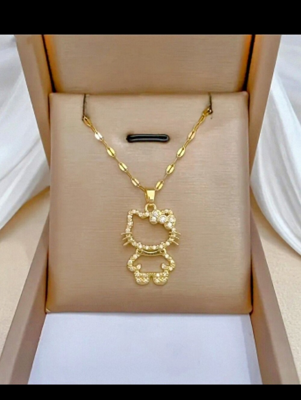 NWT* Hello Kitty Necklace *NEW